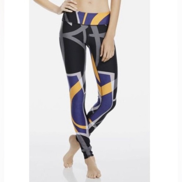 NWOT Fabletics High Rise Powerhold Geometric Leggings XXS - Picture 6 of 7